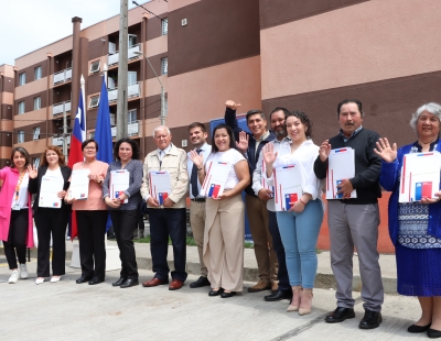 MINVU HACE ENTREGA DE 120 ESCRITURAS DE SU PROPIEDAD A FAMILIAS DEL COMITÉ SOL NACIENTE EN LABRANZA